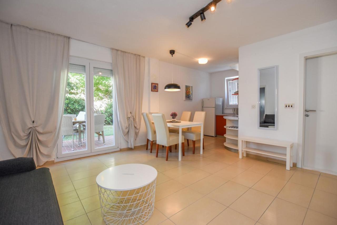 Movo House Apartment Pag Town Exterior foto